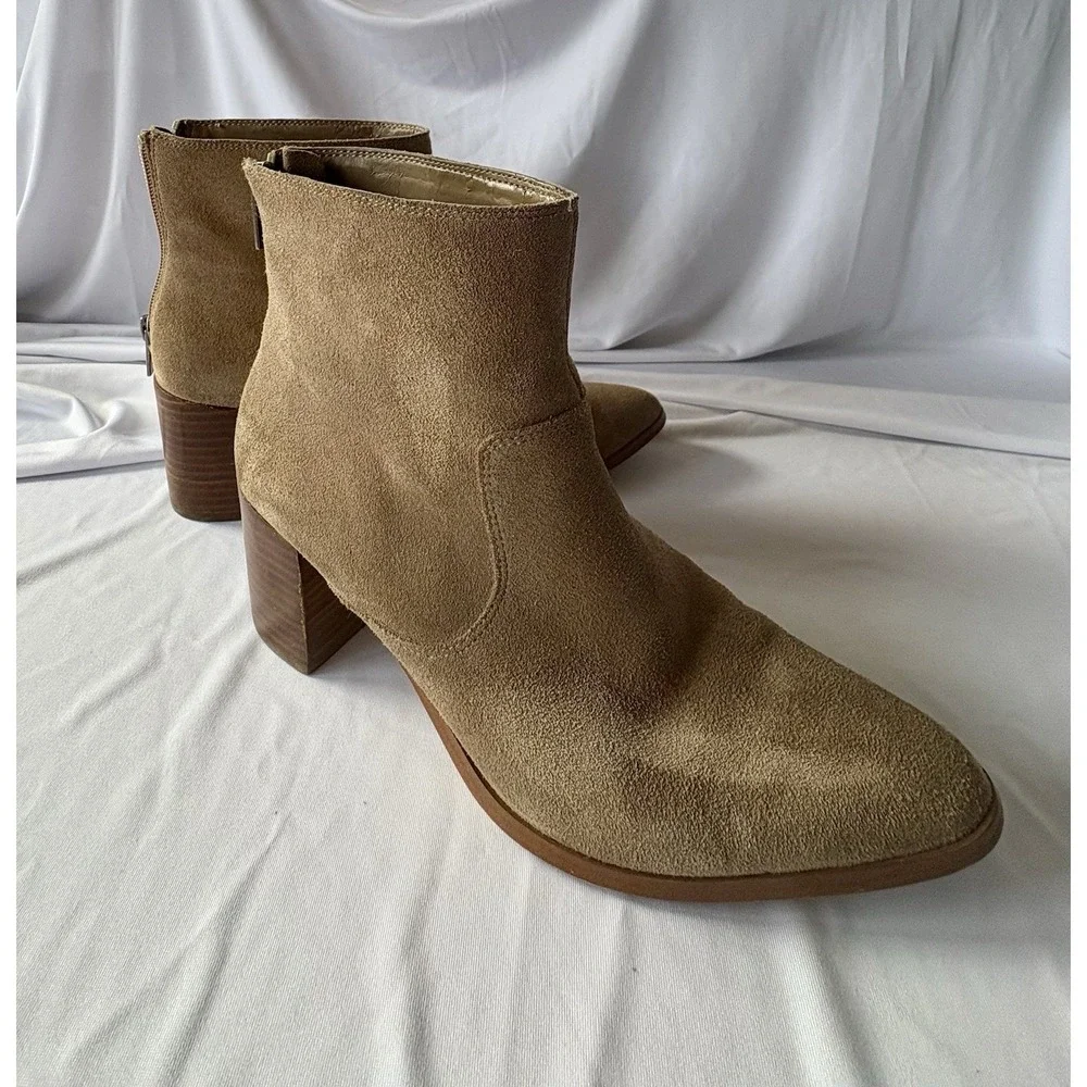 Saks Fifth Avenue Tan‎ Suede Ankle Boots Block Heel Pointed Toe Size 7M / 37